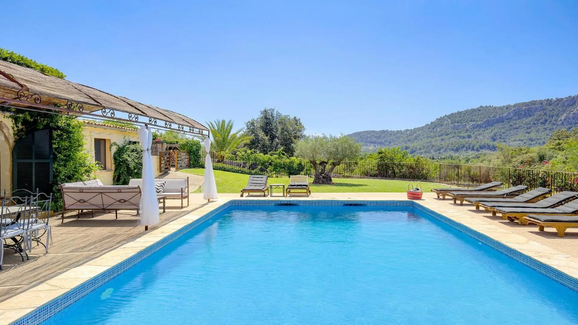 Finca La Coma Pollenca Spain